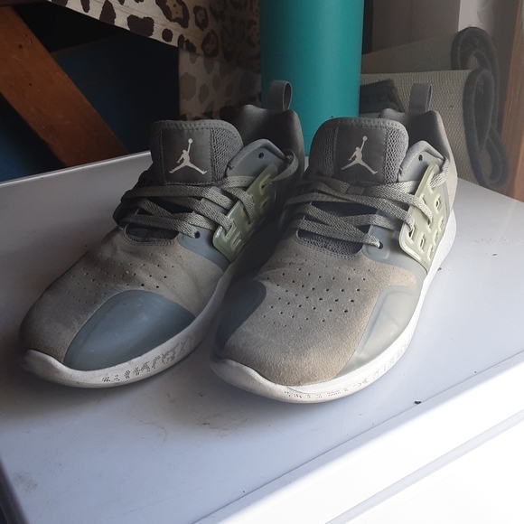 Jordan's - Picture 1 of 2